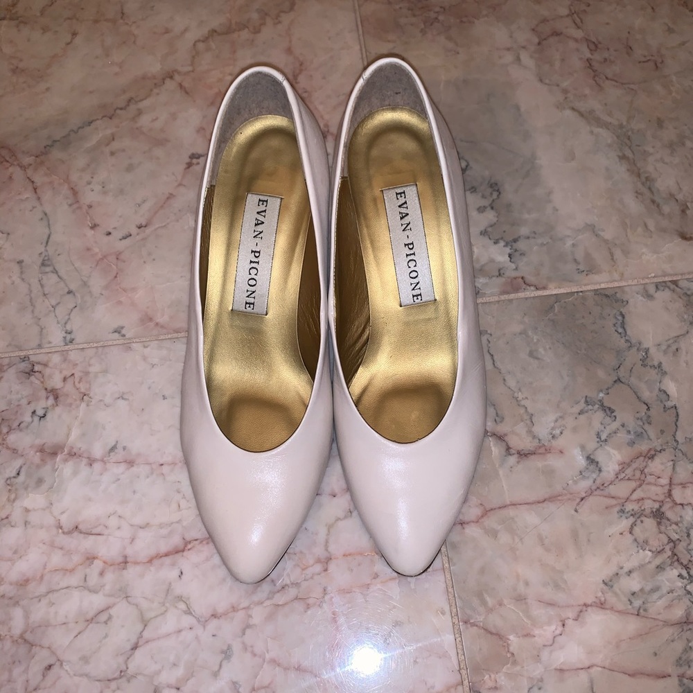 Cream Evan-Picone Low Heels